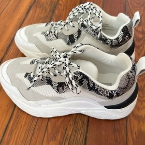 Steve Madden Sneakers